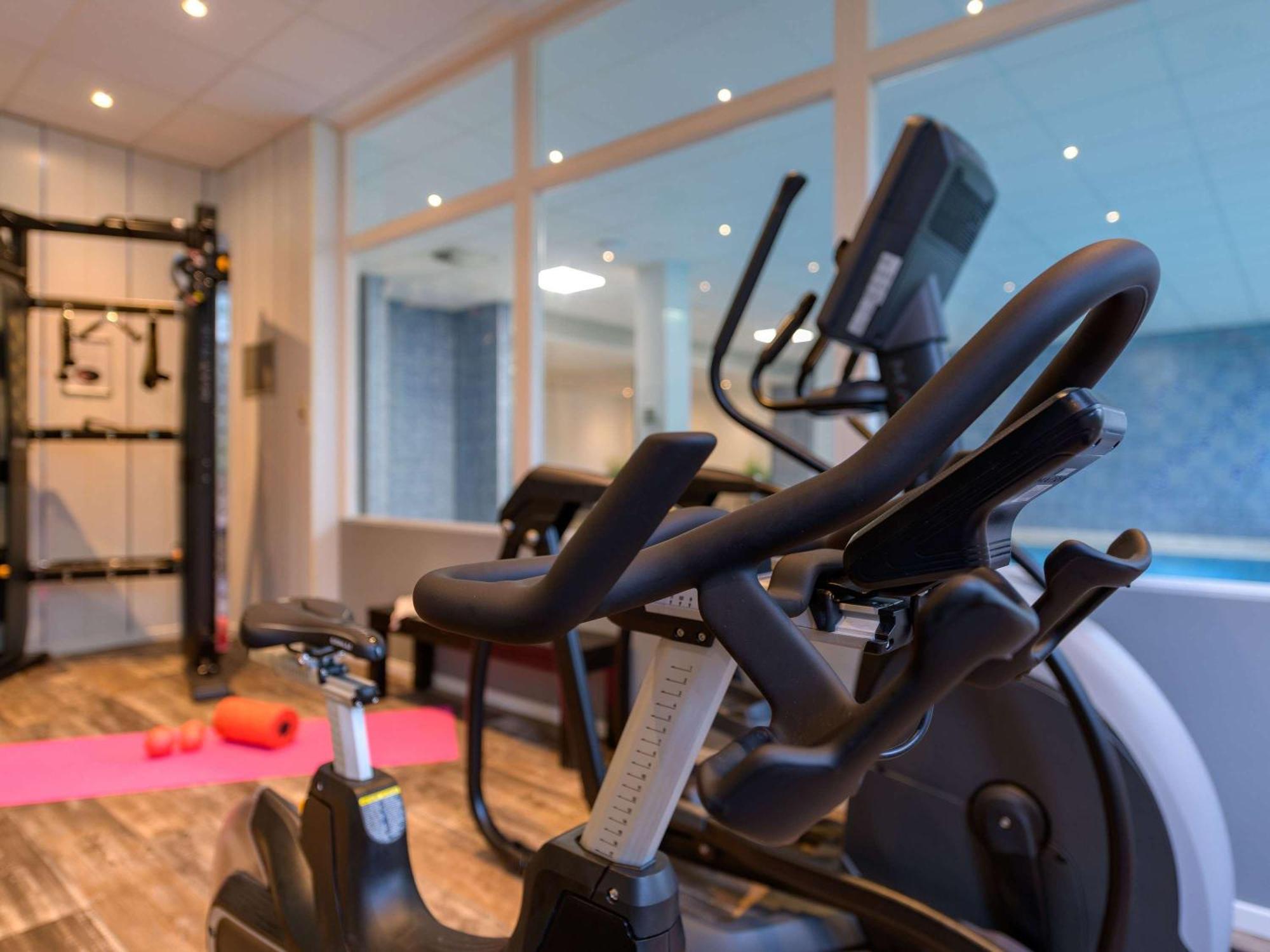 Mercure Hotel Koeln West Екстериор снимка
