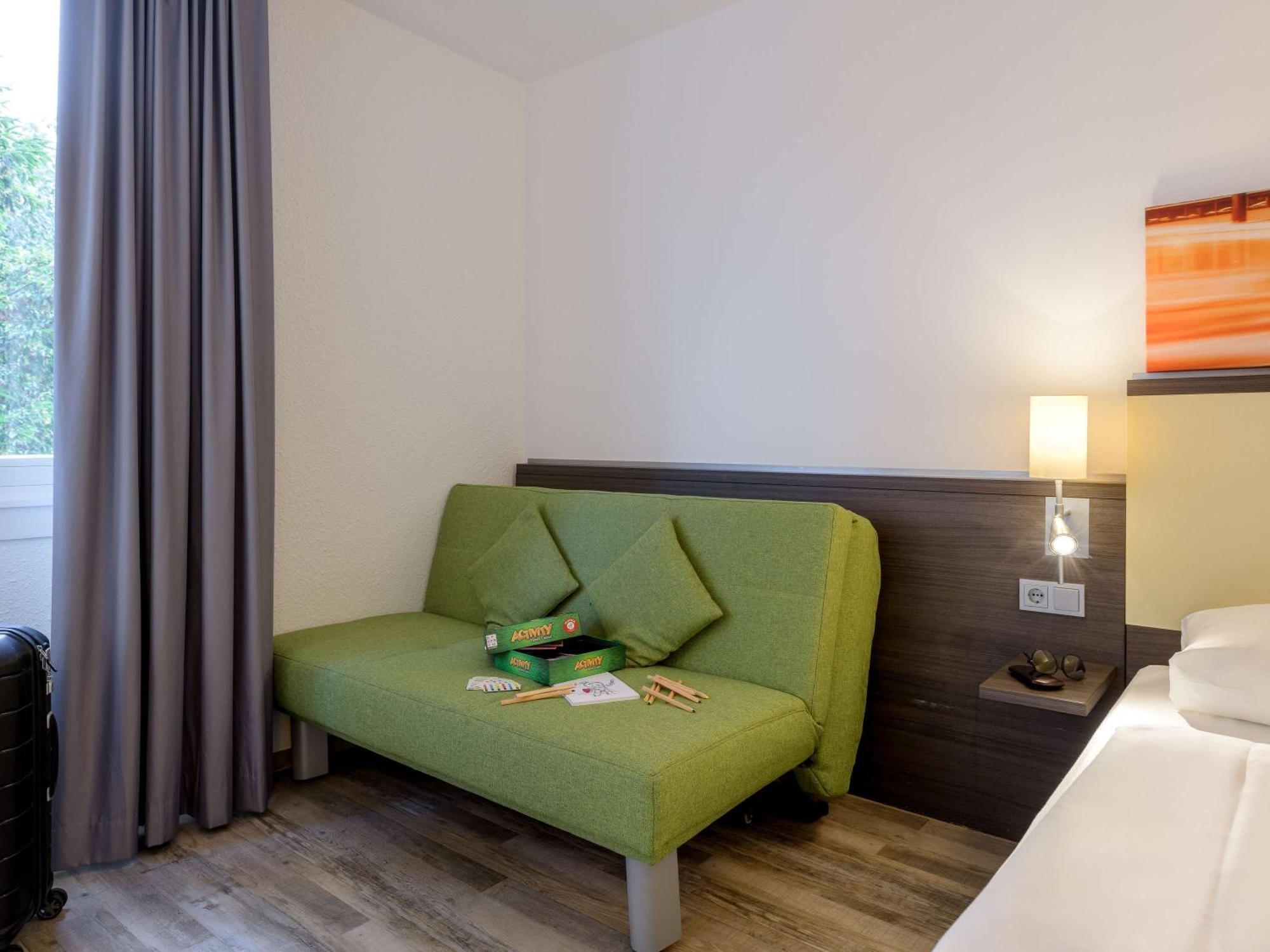 Mercure Hotel Koeln West Екстериор снимка
