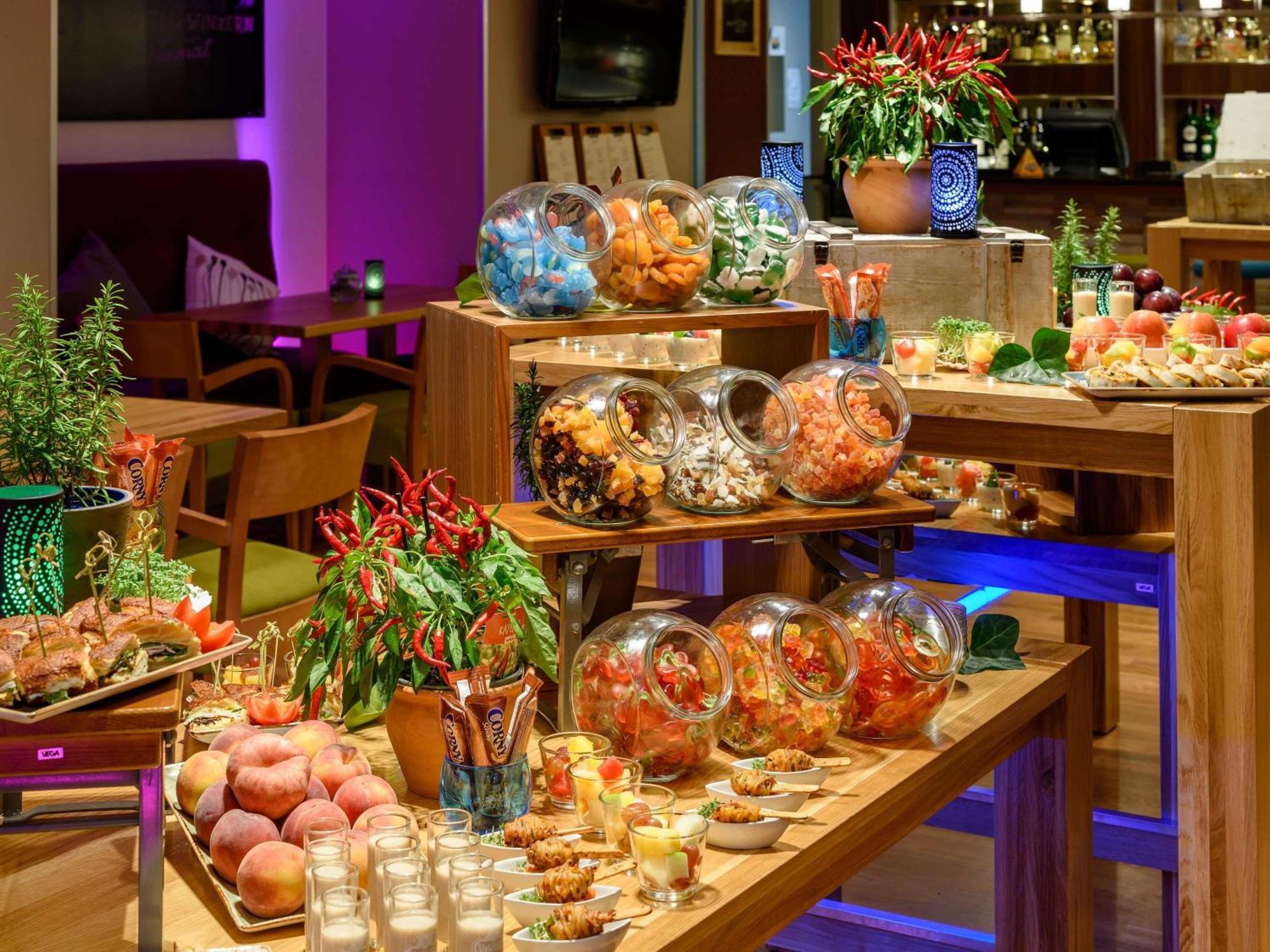 Mercure Hotel Koeln West Екстериор снимка