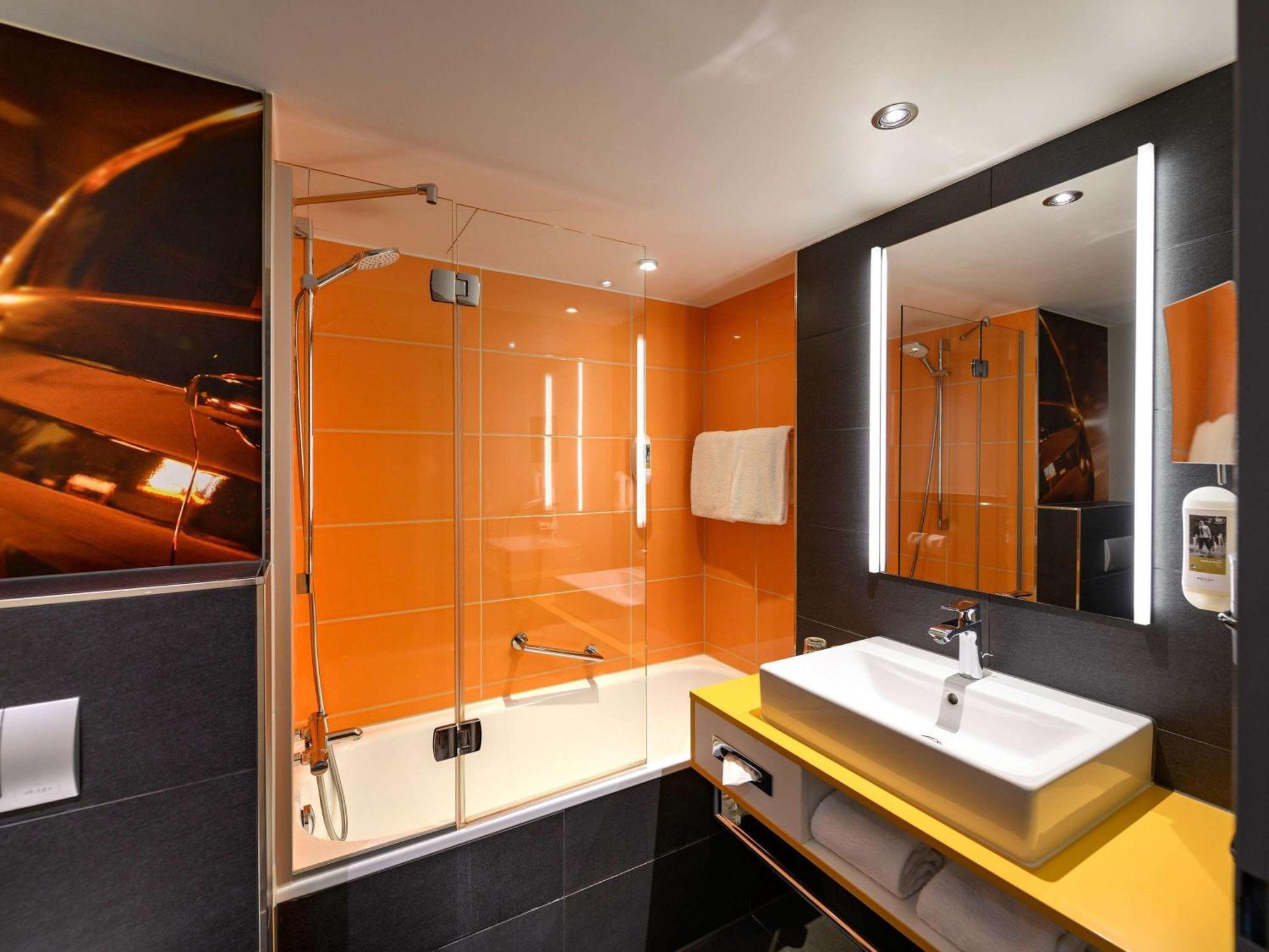Mercure Hotel Koeln West Екстериор снимка