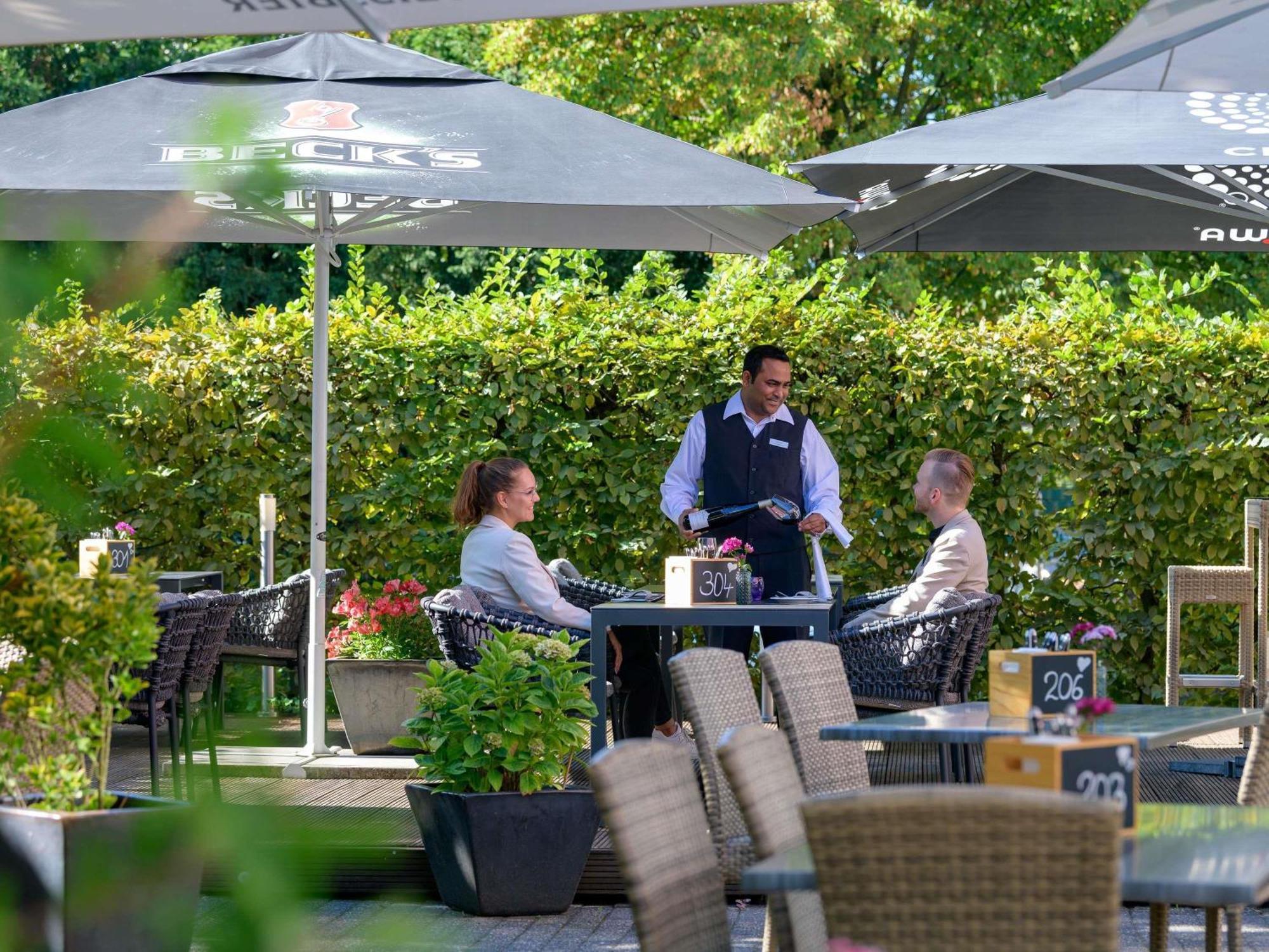 Mercure Hotel Koeln West Екстериор снимка